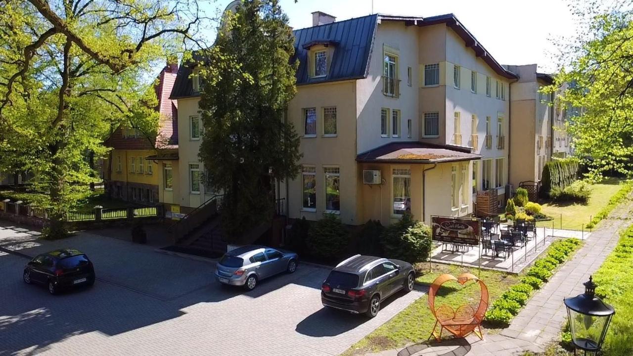 Hotel Sanatorium Uzdrowiskowe Marta Połczyn-Zdrój Zewnętrze zdjęcie